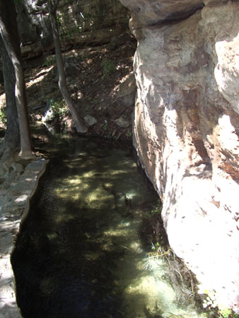 Montezuma Lake - Canal Montezuma Lake - Canal